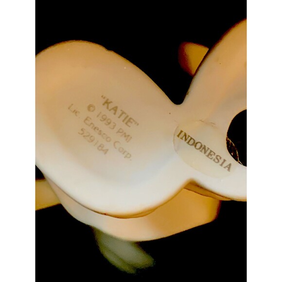 Vintage Mini Figurine Clown Girl Precious Moments 1993 Katie Enesco Hearts - Picture 3 of 4